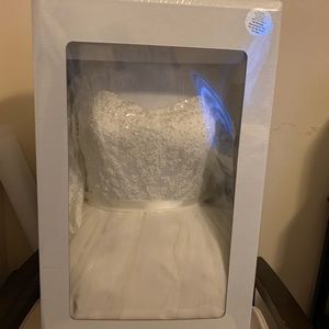 Cassini Organza 3/4 Sleeved Wedding Dress